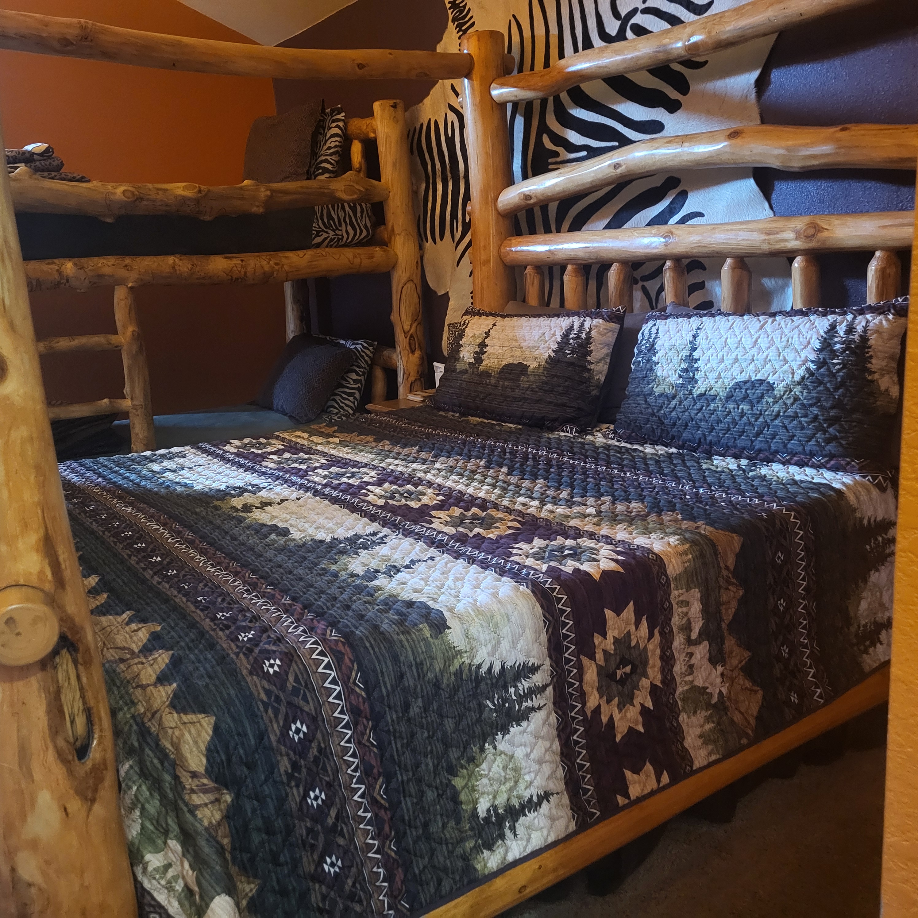 Mt. Princeton Room Log King Bed