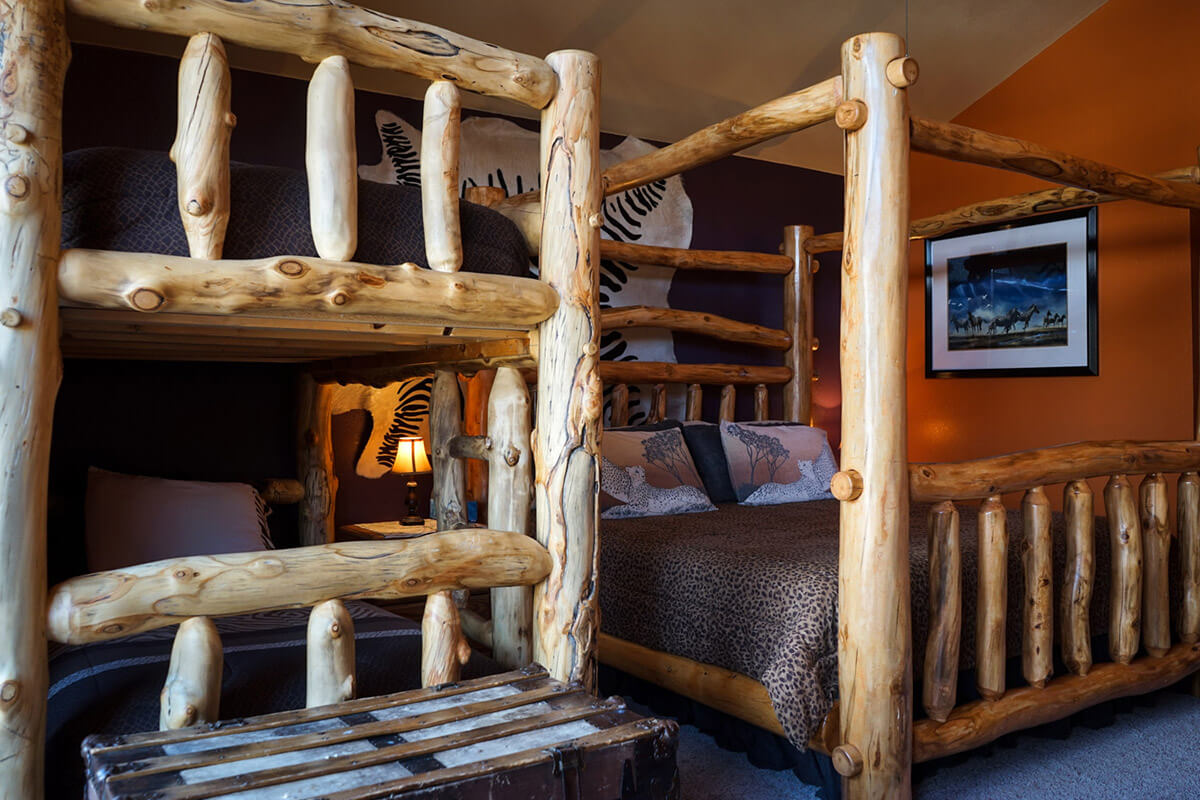 Mt. Princeton Room Twin Log Bunk Beds