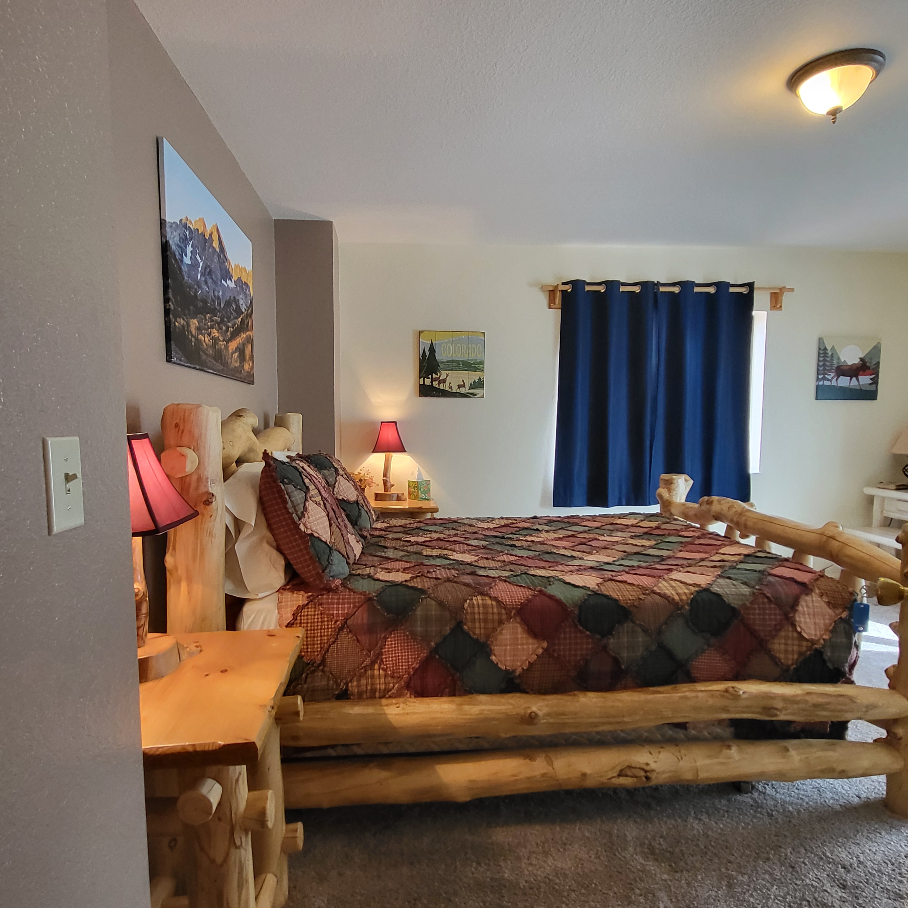 Mt. Harvard Room Log Bed