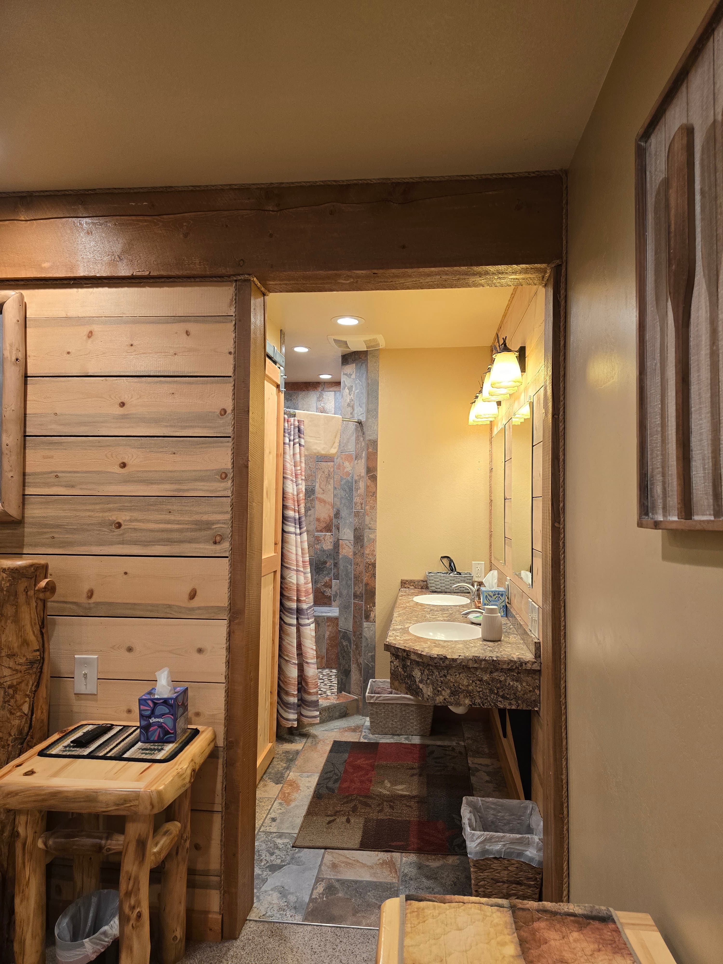 Mt. Oxford Room Bathroom