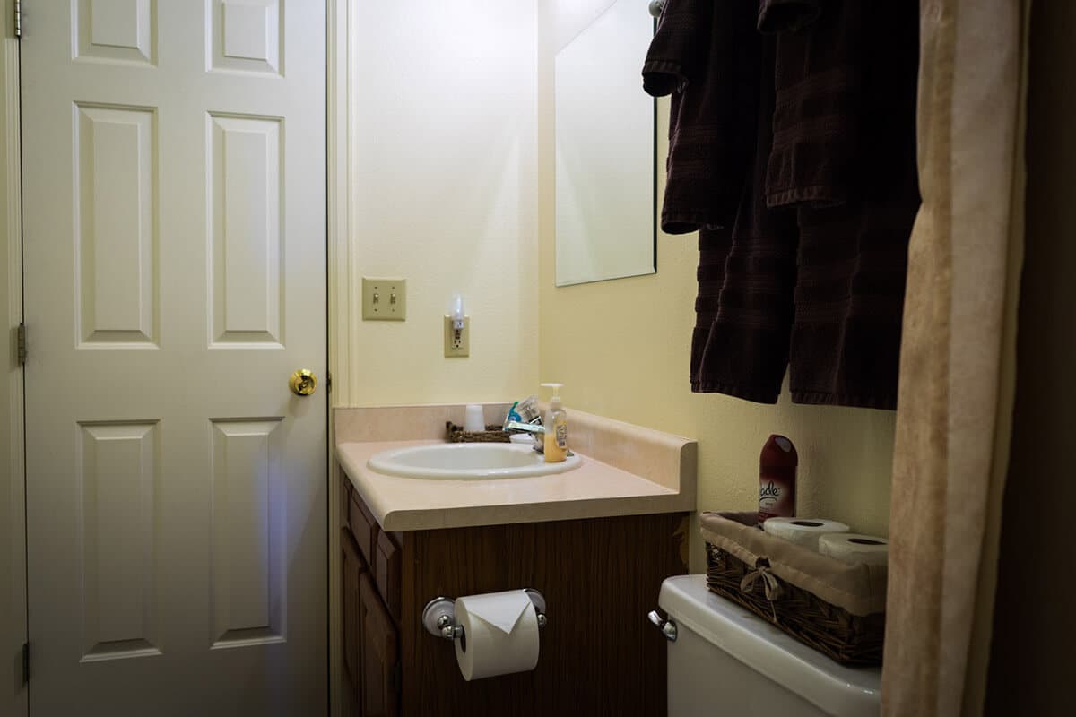 Mt. Yale Room Bathroom