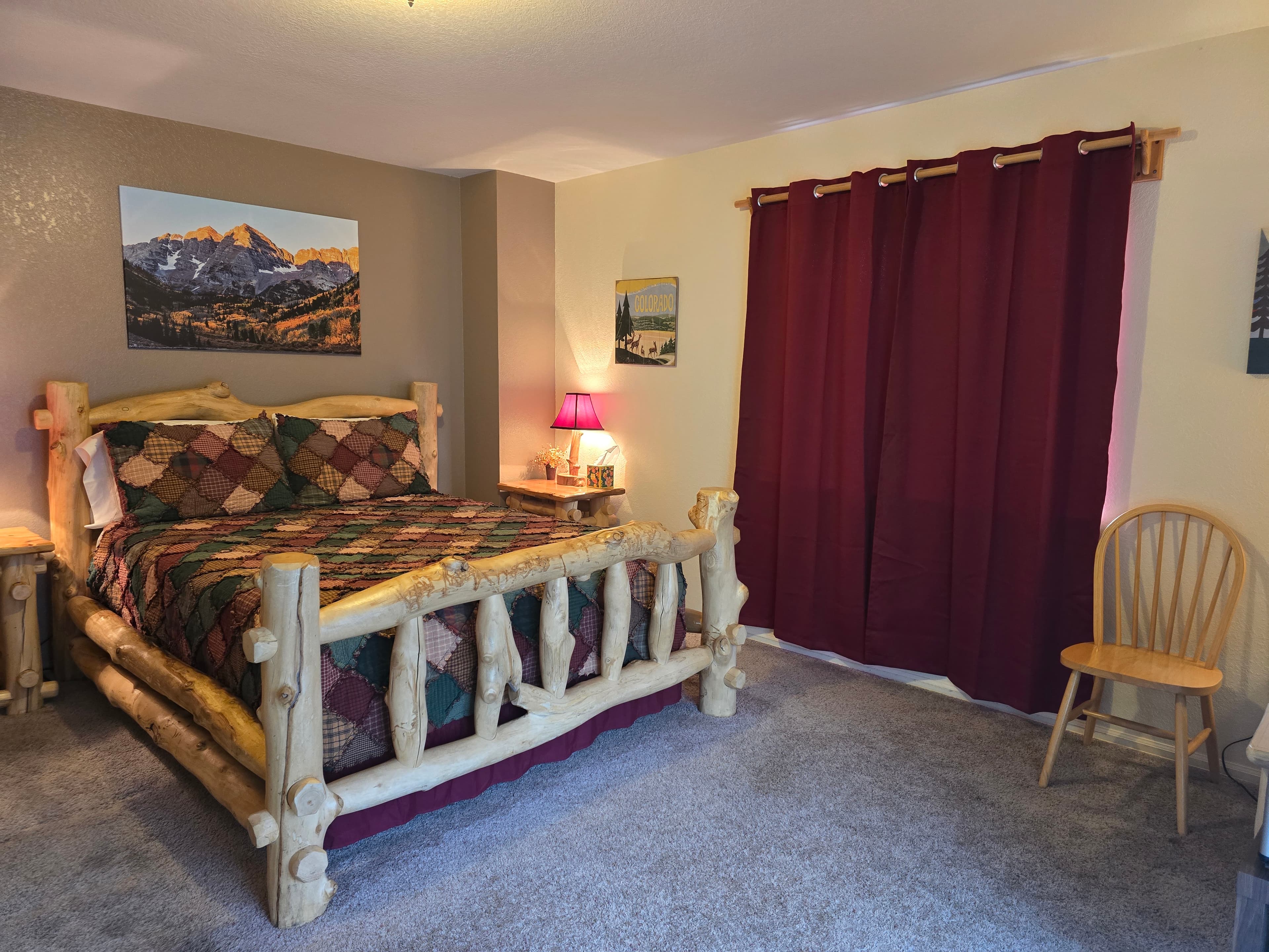 Mt. Harvard Room Log Bed