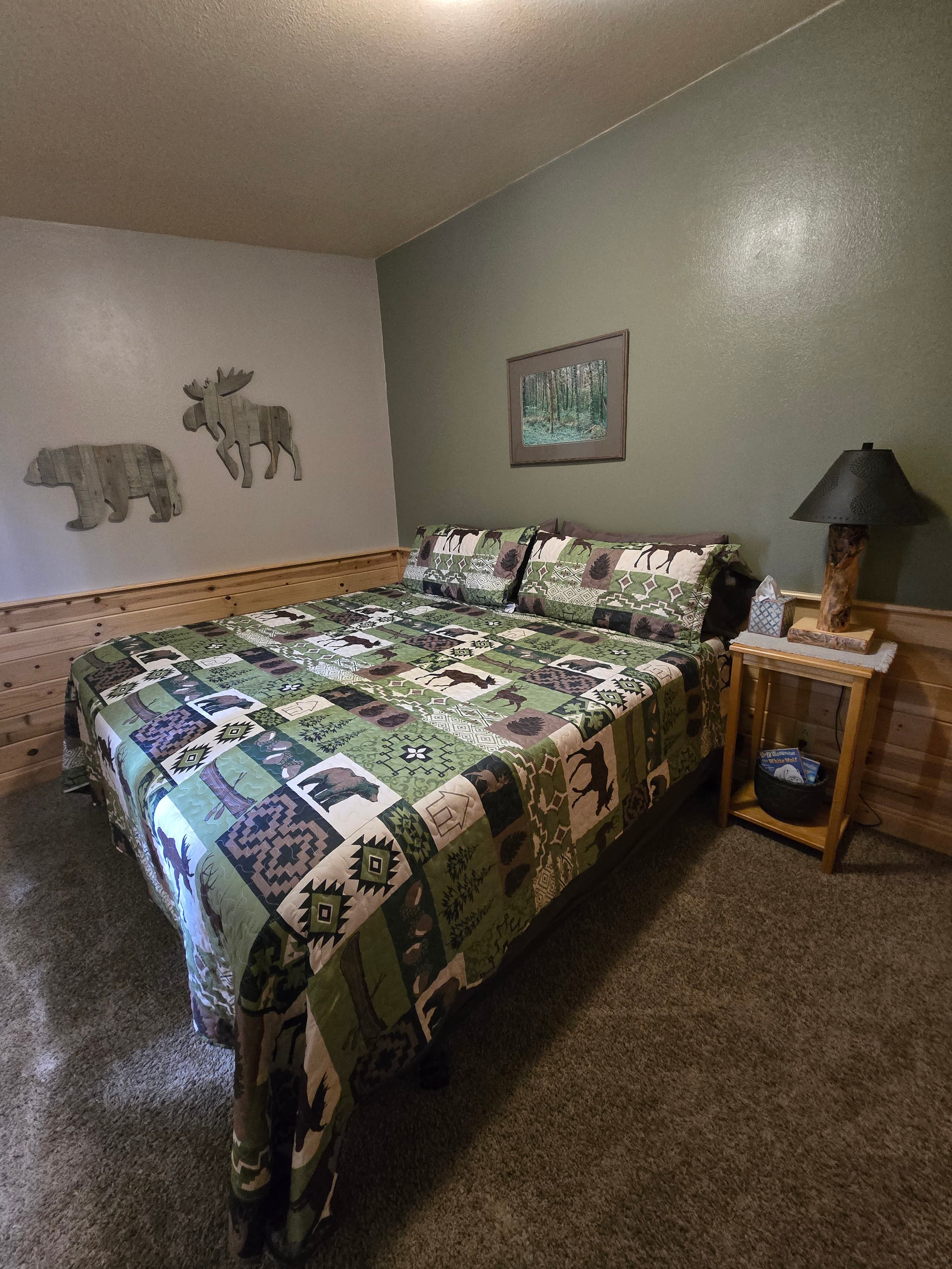 Log Cabin King Size Bed in Secondary Bedroom